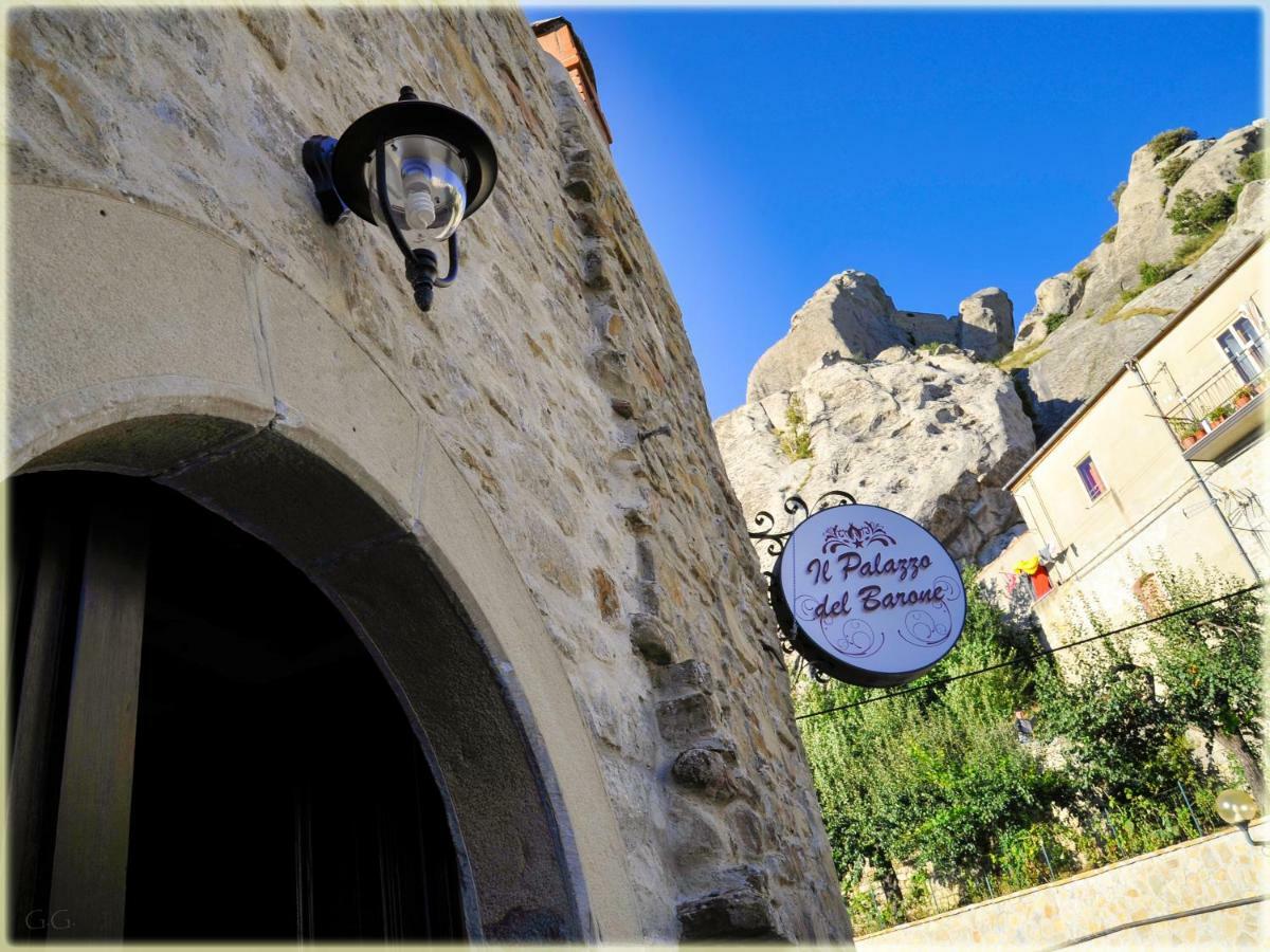 Il Palazzo Del Barone - Stanza Dei Maiorana Pietrapertosa Exterior foto