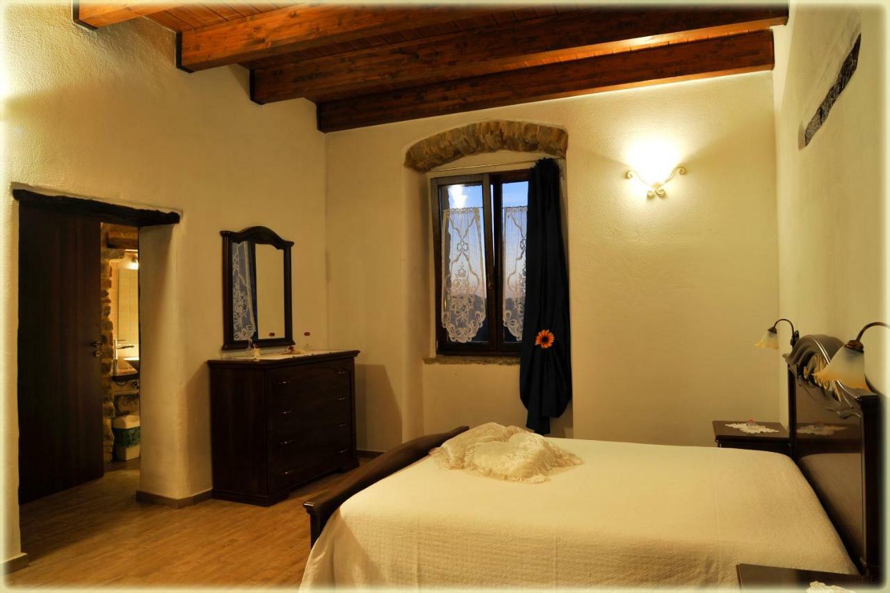 Il Palazzo Del Barone - Stanza Dei Maiorana Pietrapertosa Exterior foto
