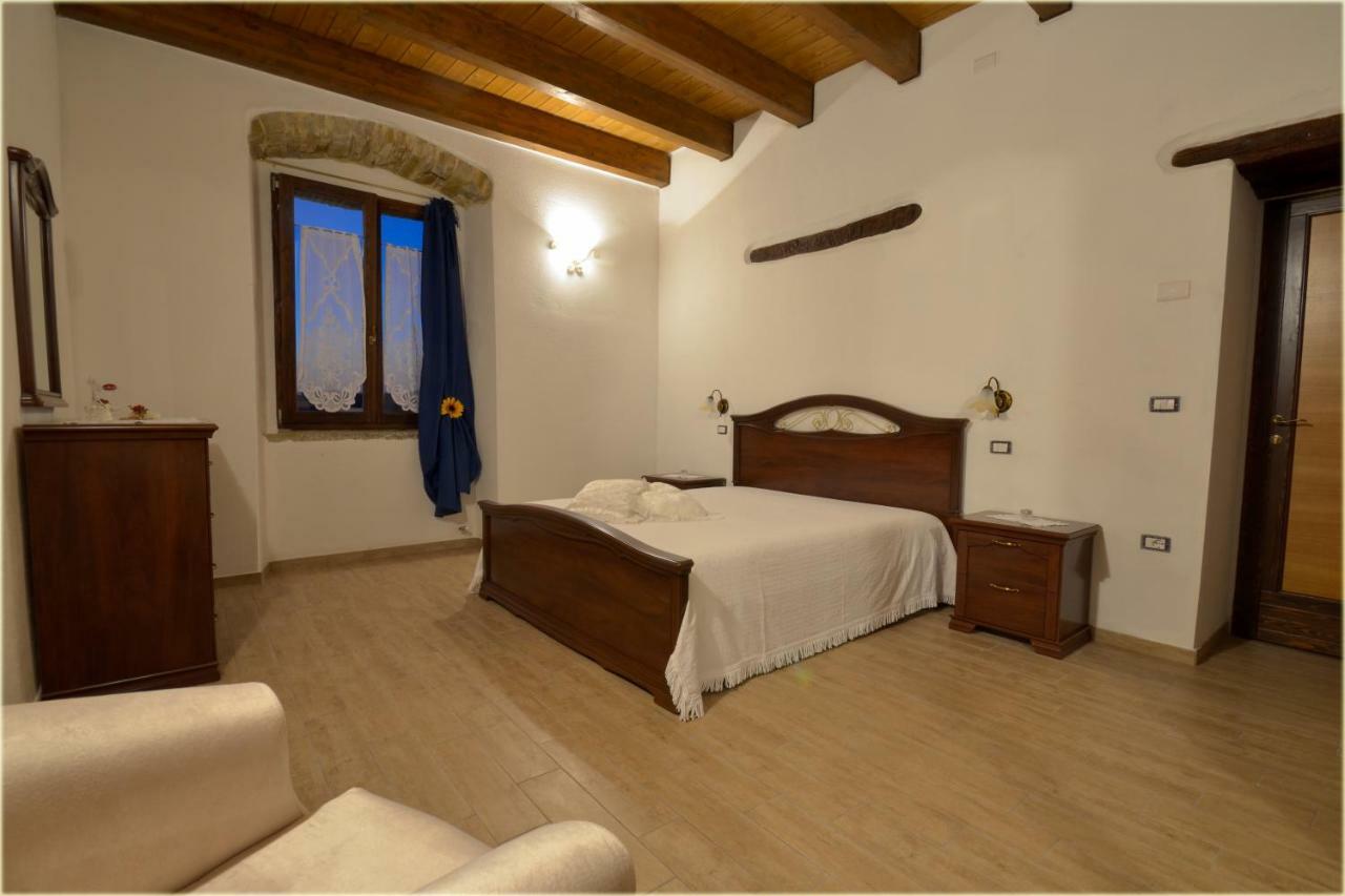 Il Palazzo Del Barone - Stanza Dei Maiorana Pietrapertosa Exterior foto